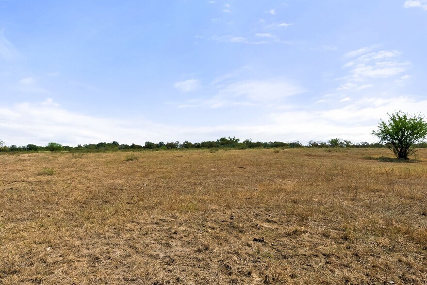 More Photos Of 1272 Old Lytton Springs Rd, Lockhart Land For Sale