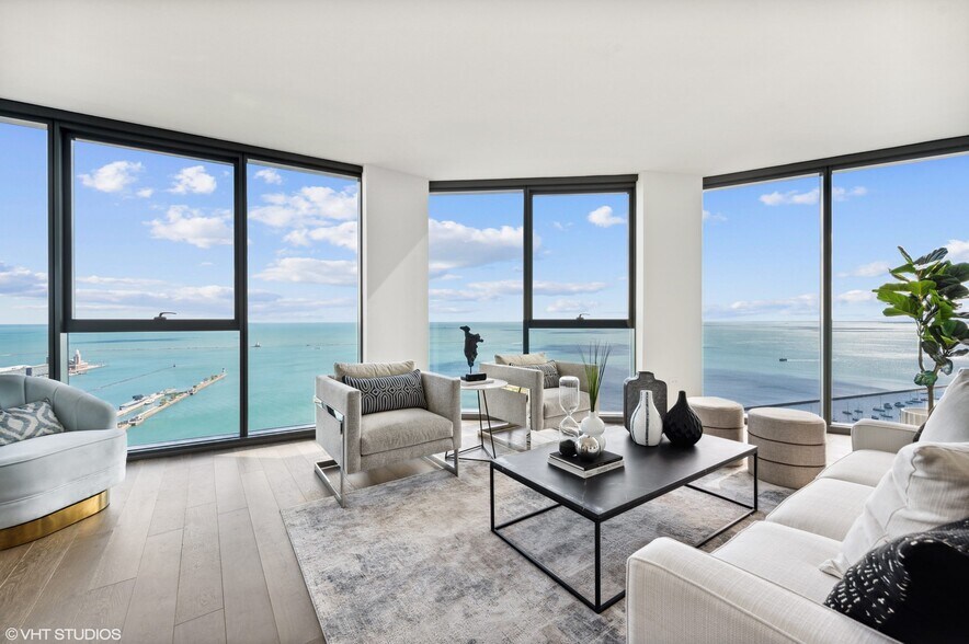 More Photos Of 211 N Harbor Dr, Chicago Apartments For Lease