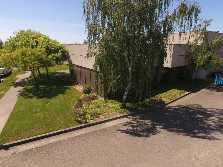 More Photos Of 3005 Wiljan Ct, Santa Rosa Manufacturing For Lease