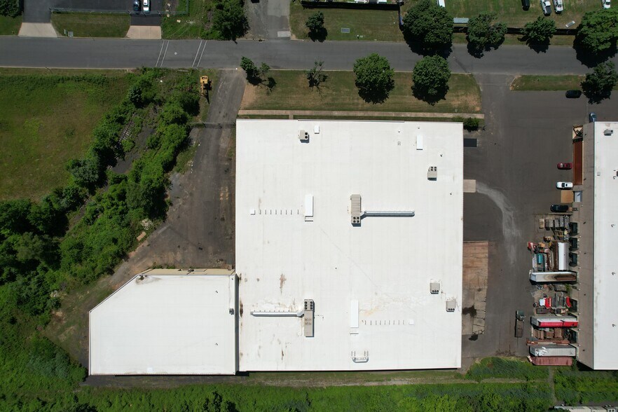More Photos Of 3366 Marshall Ln, Bensalem Warehouse For Lease