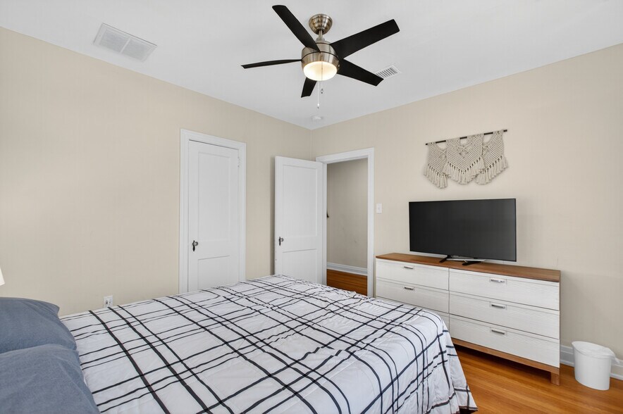 More Photos Of 1710 River Rd, Jacksonville Apartments For Sale