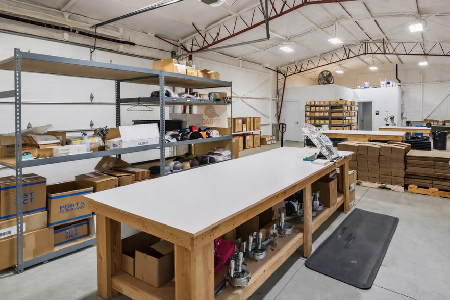 More Photos Of 8829 Lake Shore Dr, Nampa Industrial For Sale