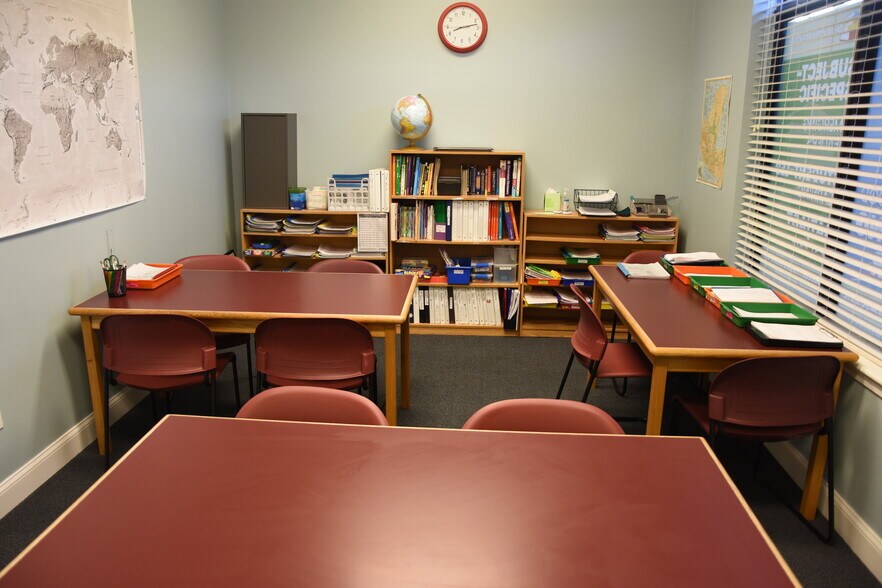 More Photos Of 1629 Race Track Rd, Jacksonville Loft Creative Space For Lease