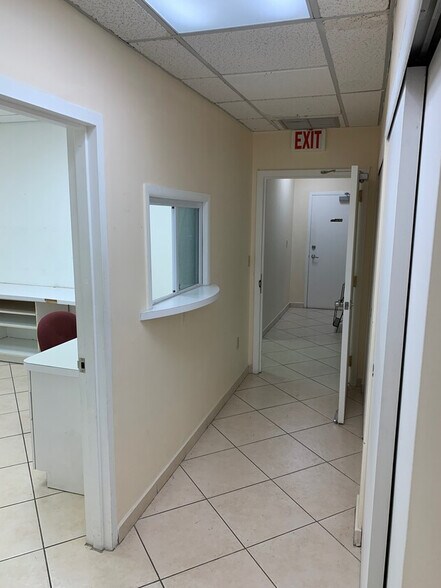 More Photos Of 5333 N Dixie Hwy, Oakland Park Medical For Lease