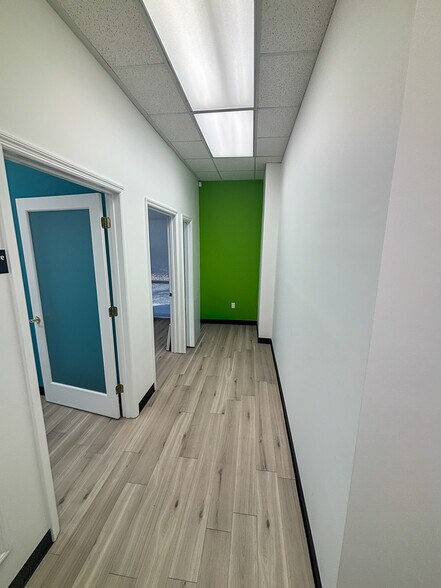 More Photos Of 1321 Ashley River Rd, Charleston Office For Lease