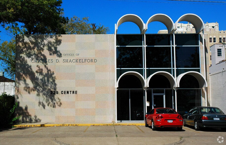 Primary Photo Of 329 Centre St, Dallas Office For Lease