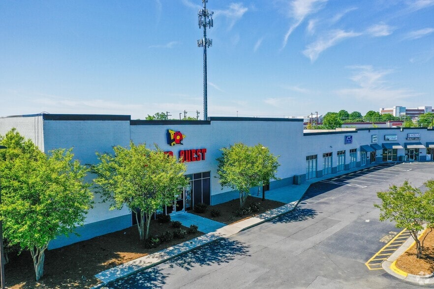 More Photos Of 10403 Park Rd, Charlotte Unknown For Lease