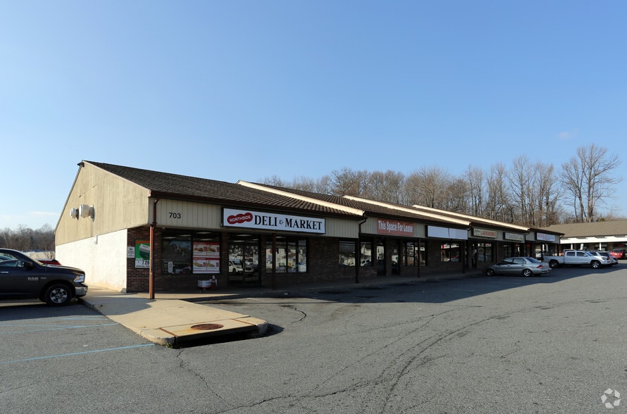 Primary Photo Of 703 N Bridge St, Elkton Storefront For Lease