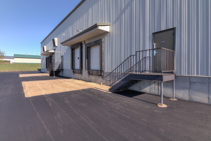 More Photos Of 7467 Kent Ave, Eau Claire Warehouse For Lease