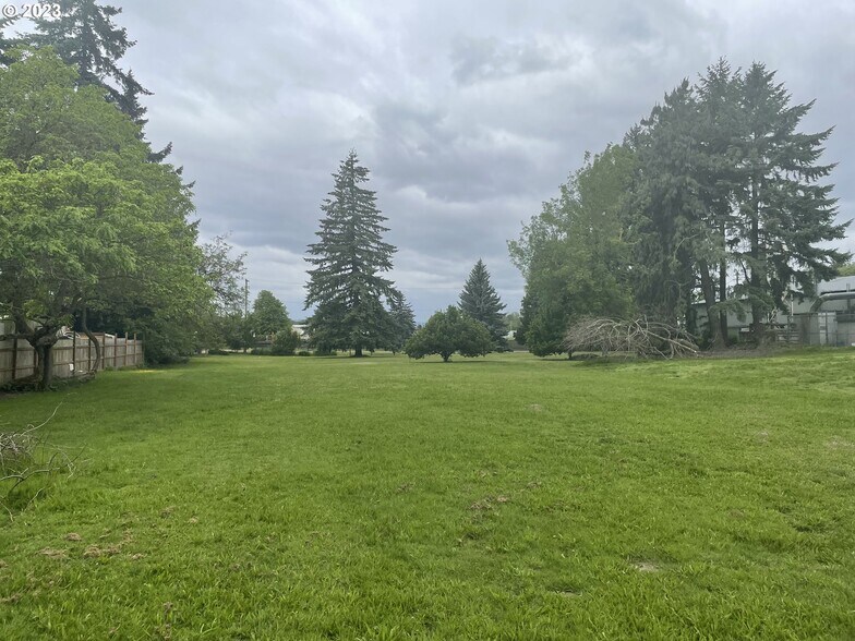 More Photos Of 340 NE Marine Dr, Portland Land For Sale