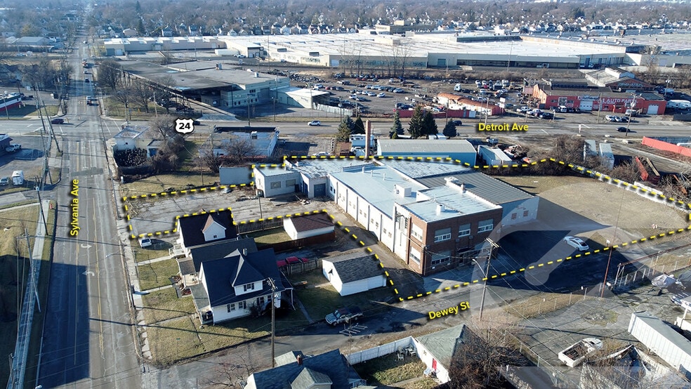 Primary Photo Of 4015 Dewey St, Toledo Warehouse For Sale