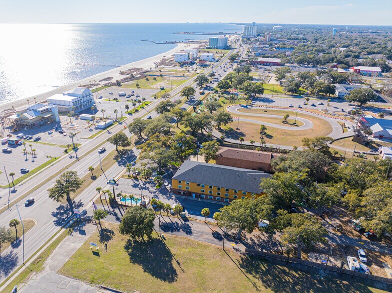 More Photos Of 1768 Beach Blvd, Biloxi Hotel For Sale