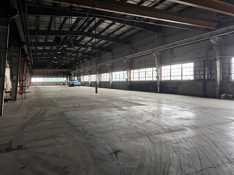 More Photos Of 2316 Jefferson St, Anderson Warehouse For Lease