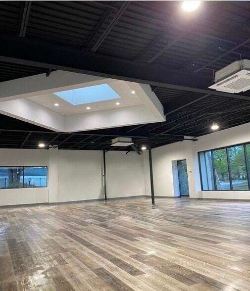 More Photos Of 11719-B Jefferson Ave, Newport News Unknown For Lease