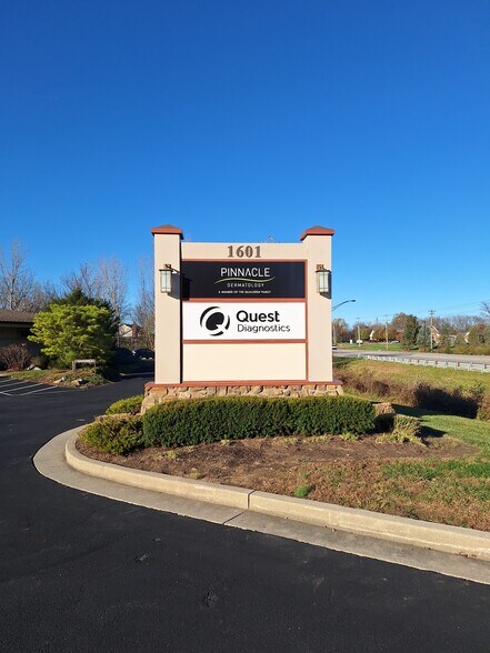 More Photos Of 1601 Lafayette Rd, Crawfordsville Office For Lease