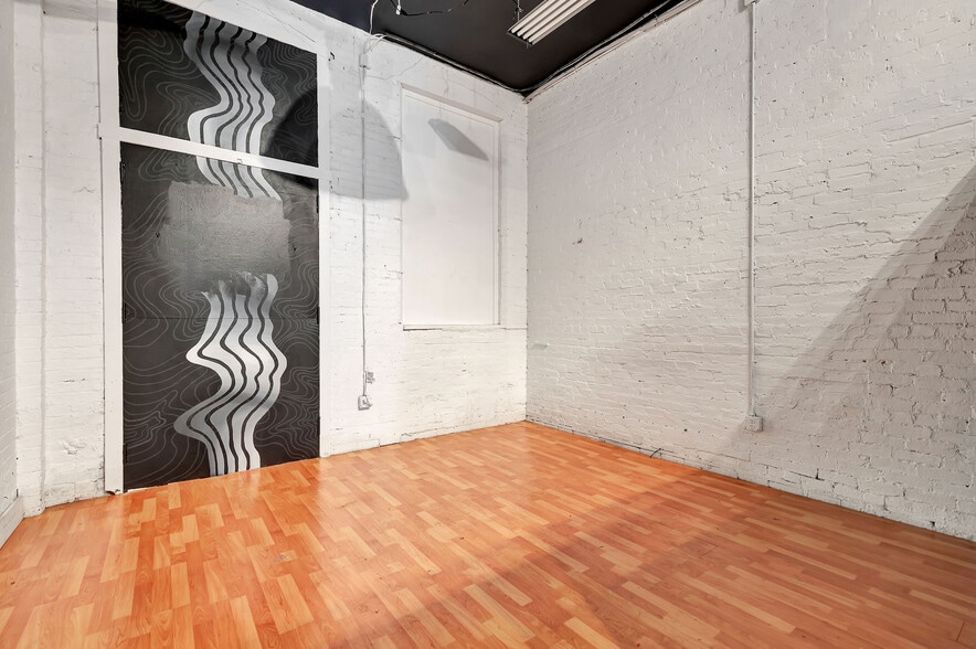 More Photos Of 1008 Race St, Cincinnati Office Residential For Sale