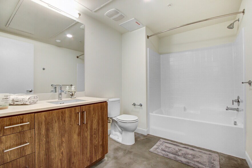 More Photos Of 6625 Reseda Blvd, Reseda Apartments For Lease