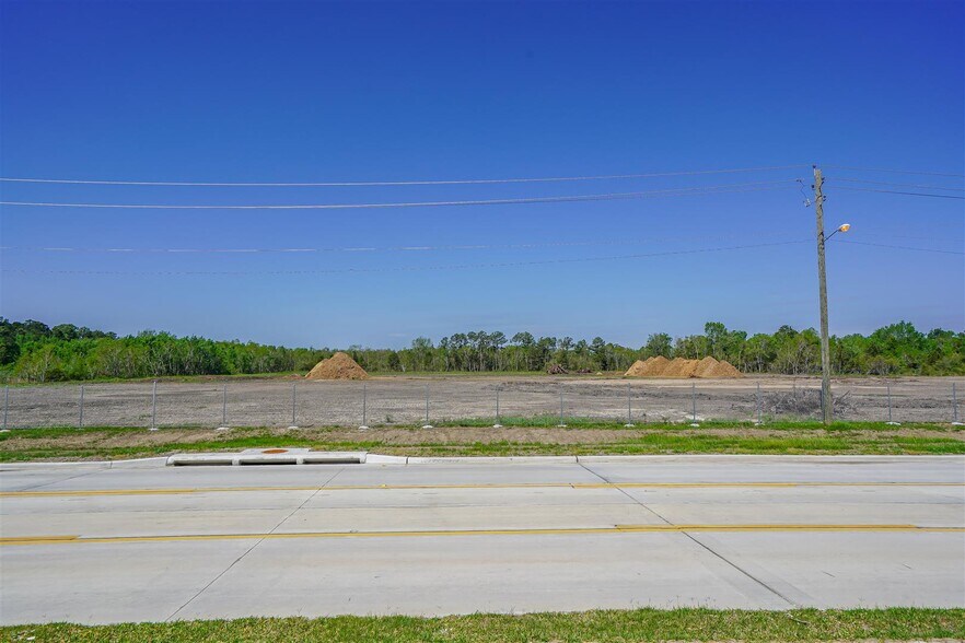 More Photos Of Calder Rd, League City Land For Sale