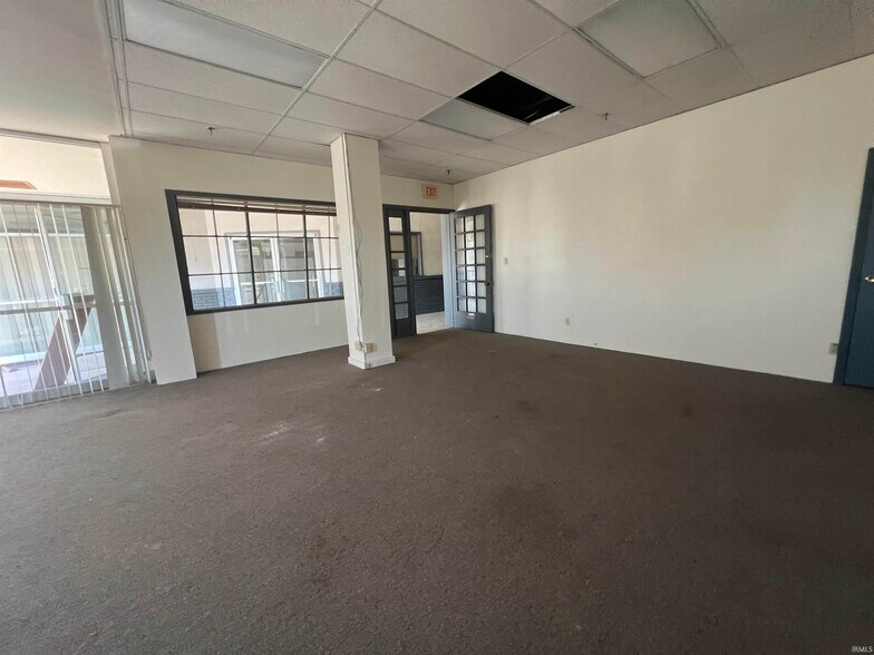 More Photos Of 1416 Broad St, New Castle Loft Creative Space For Sale