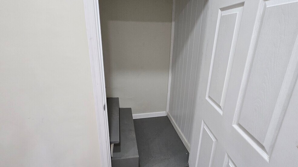 More Photos Of 592 Old Town Mall, Baltimore Storefront Retail Residential For Sale