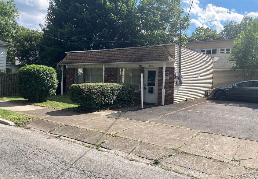 Primary Photo Of 209 N 8th St, Stroudsburg Office For Lease