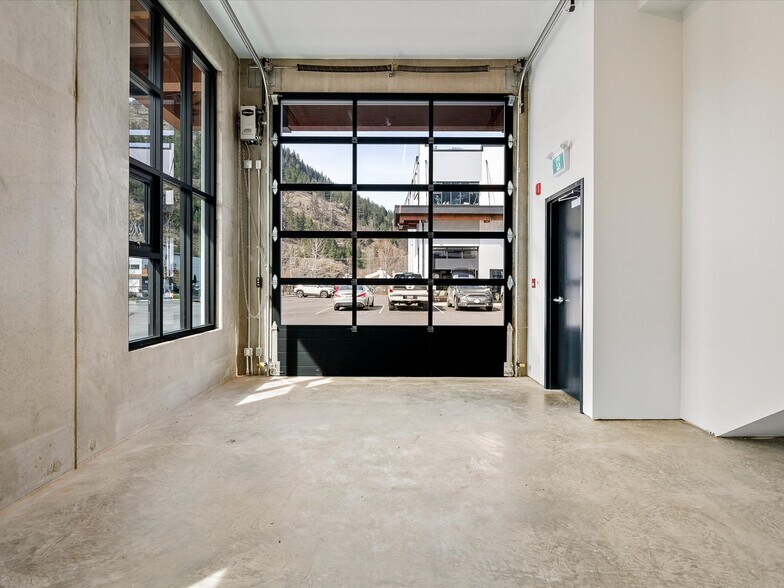 More Photos Of 7342 Industrial Way, Pemberton Flex For Sale