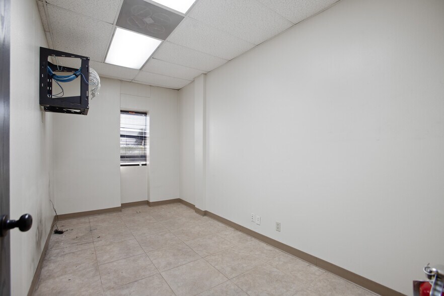 More Photos Of , Anaheim Industrial For Sale