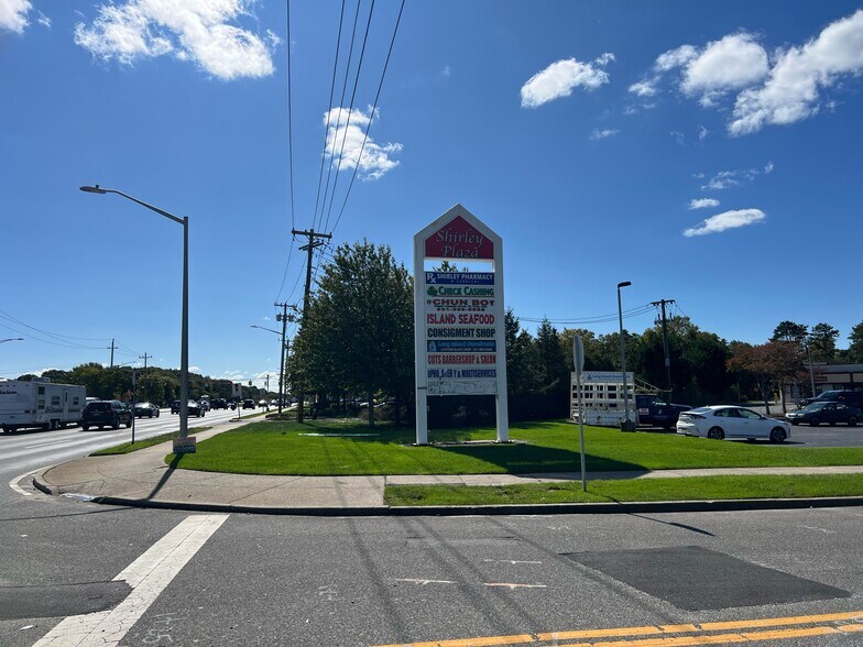 60 Northern Blvd, Shirley, NY 11967 Freestanding For Sale