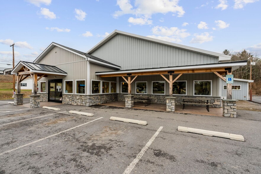 More Photos Of 4144 Pennsylvania 147 Hwy, Herndon Supermarket For Sale