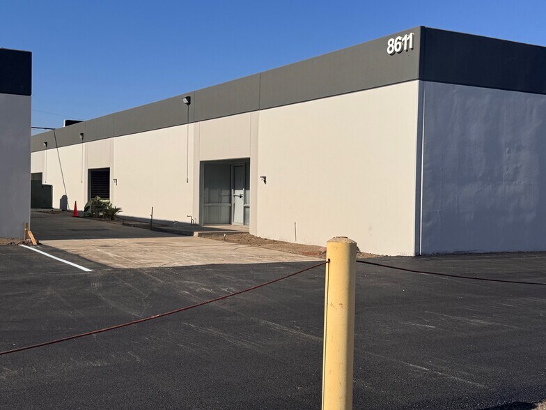 More Photos Of 8601-8611 Roland St, Buena Park Warehouse For Lease