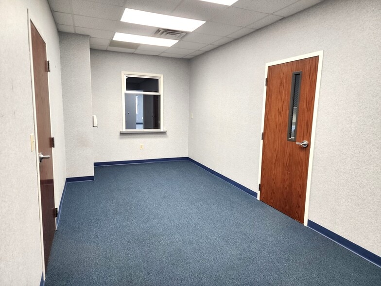More Photos Of 436 Hadley St, Mount Airy Healthcare For Sale