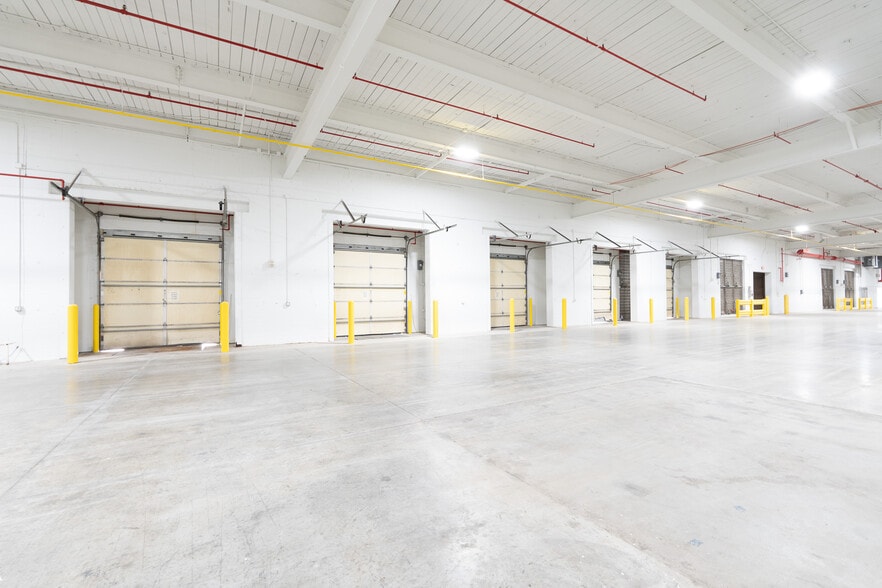 More Photos Of 401 W Hanes Mill Rd, Winston-Salem Manufacturing For Lease