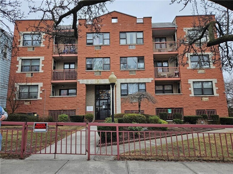 More Photos Of 5324 Metropolitan Ave, Ridgewood Apartments For Sale