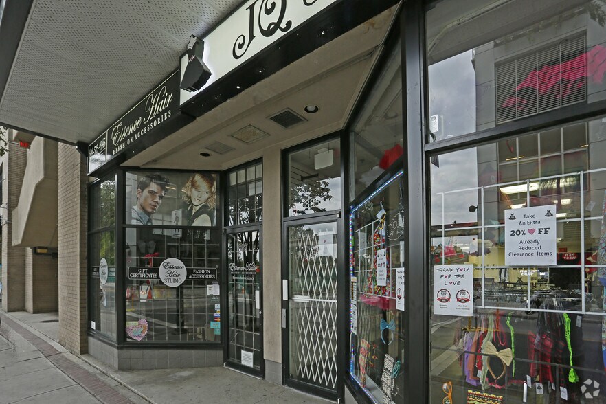 More Photos Of 828 Agnes St, New Westminster Coworking Space