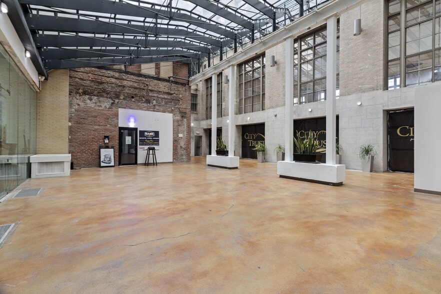 More Photos Of 955 Main St, Bridgeport Apartments For Lease