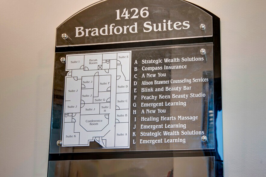 More Photos Of 1420-1426 E Bradford Pky, Springfield Medical For Lease