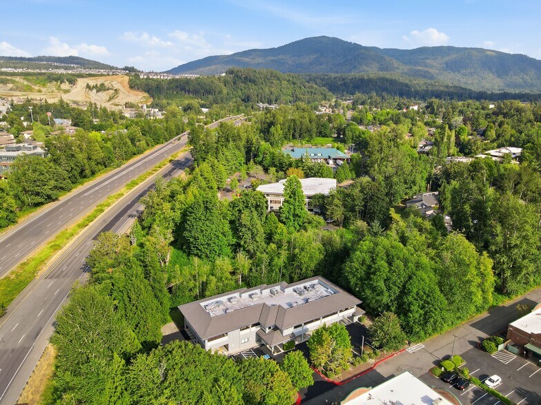 More Photos Of 640 NW Gilman Blvd, Issaquah Office For Sale