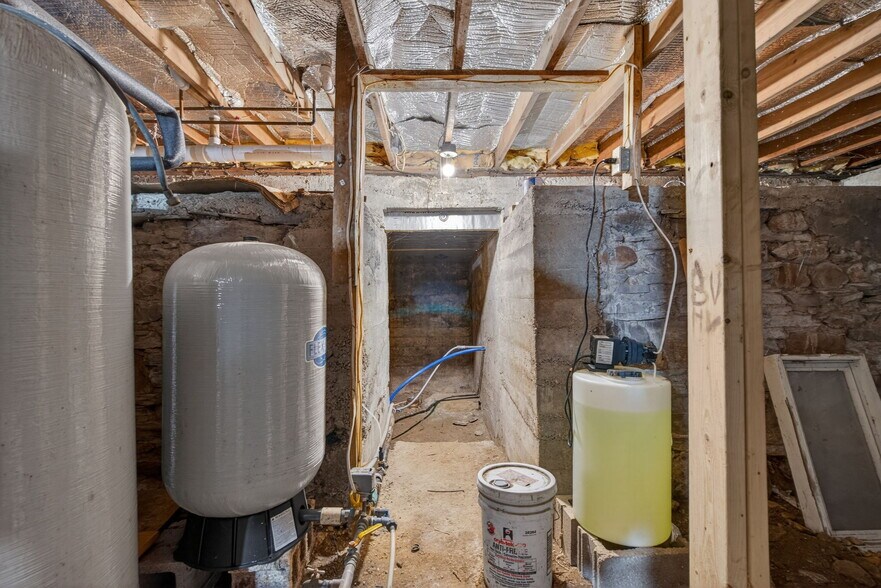 More Photos Of 2353 State Highway 80, West Burlington General Retail For Sale