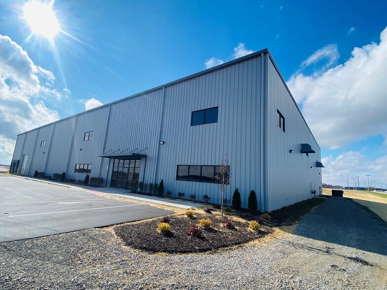 More Photos Of 1820 Baker Drive, Ossian Distribution For Lease