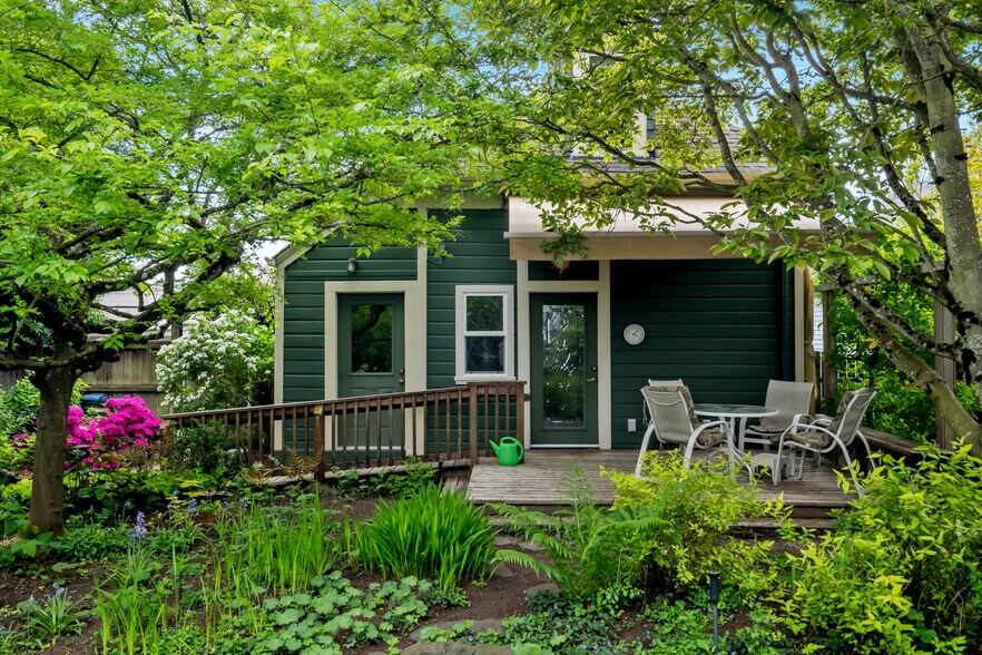 More Photos Of 5525 E Burnside St, Portland Office Residential For Sale