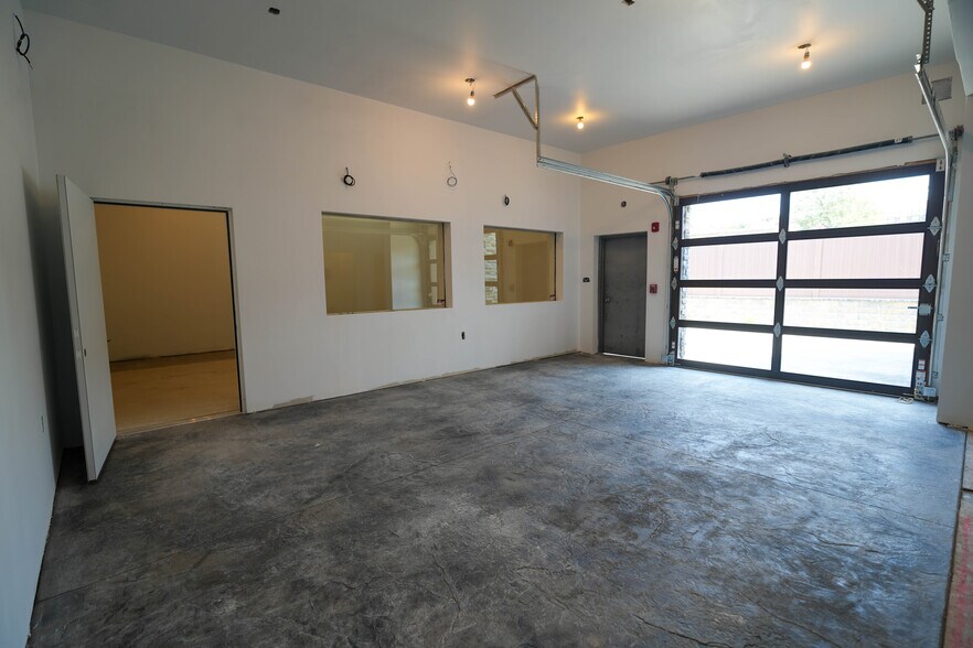 More Photos Of 609 Ann St, Homestead Storefront Retail Residential For Lease