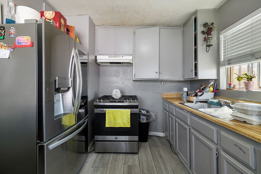 More Photos Of 115 S Fresno St, Los Angeles Apartments For Sale