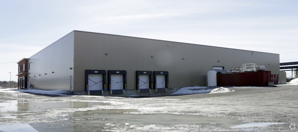 More Photos Of 901 Rue Des Forges, Terrebonne Food Processing For Sale