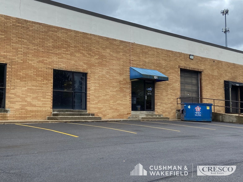 Primary Photo Of 6892 Snowville Rd, Brecksville Warehouse For Lease