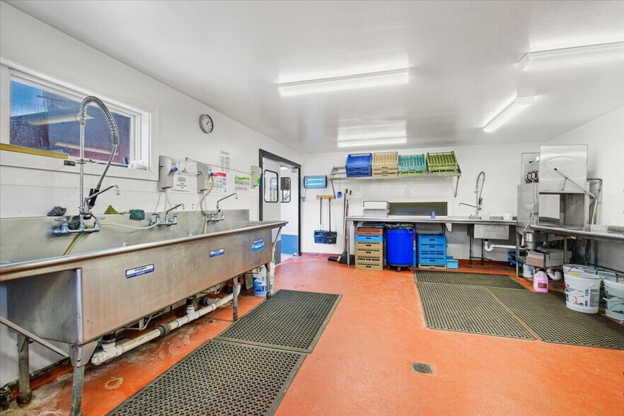 More Photos Of 64 White Dr, Milan Specialty For Sale