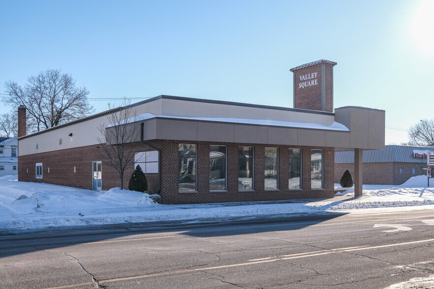 Primary Photo Of 915 S Front St, Mankato Office For Sale
