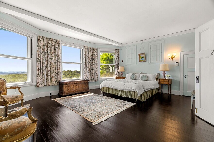 More Photos Of 4 Windmill Hill rd, Dublin Specialty For Sale