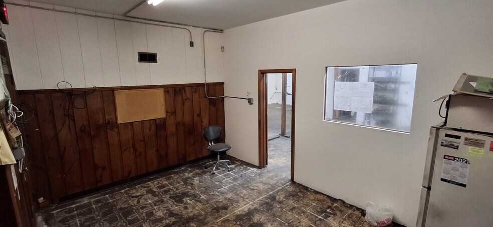 More Photos Of 1252 South Ave, Plainfield Freestanding For Lease