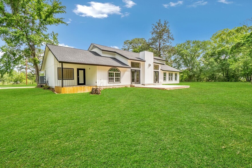 More Photos Of 10308 Ehlers Rd, Conroe Land For Sale