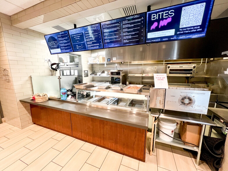 More Photos Of 6401 Holiday Hill Rd, Midland Office For Lease